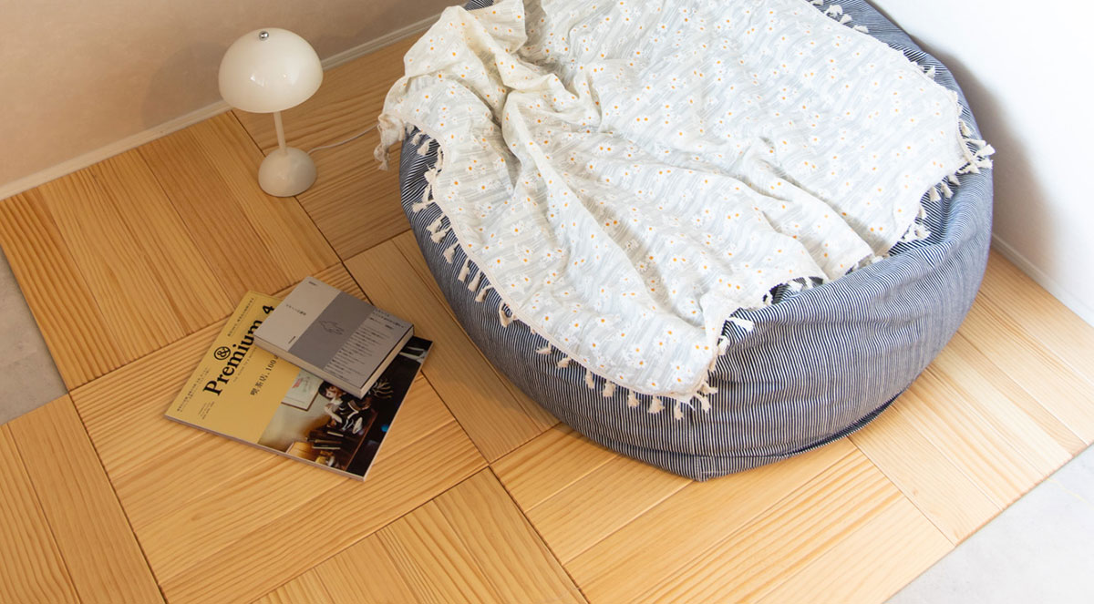 【採用事例】#10 木のフロアマット「oitoki」で作るチルタイムスペース